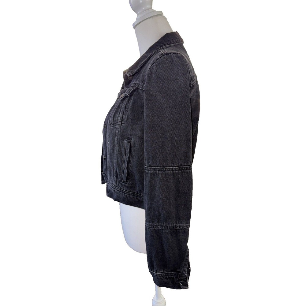 Free People Black Wash Cropped Denim Jacket Fitted Trucker XS Button Front - Picture 3 of 7